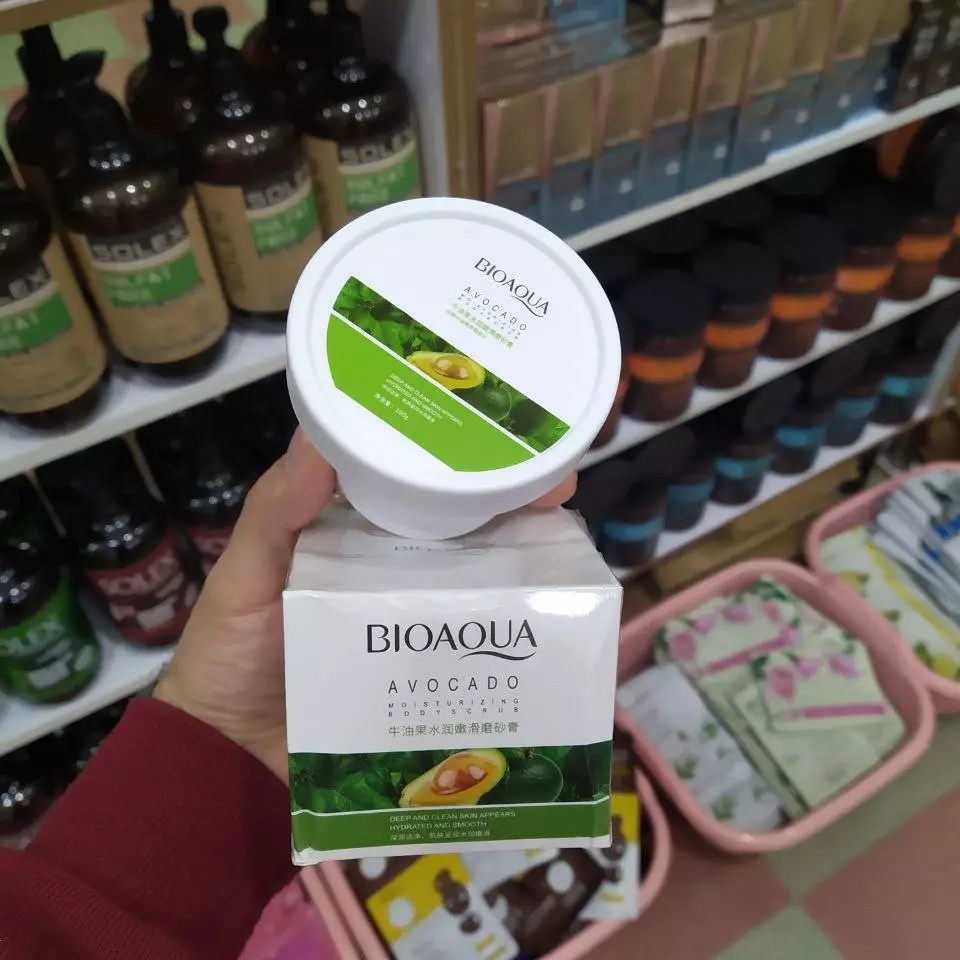 اسکراب آووکادو بیواکوا  BIOAQUA AVOCADO - MOISTURIZING SCRUB