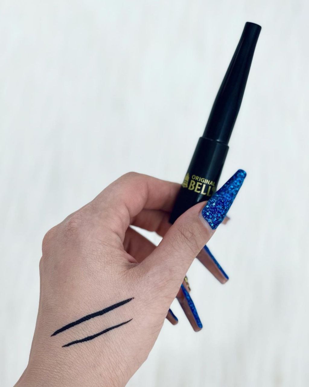 خط چشم ماژيكي برند پُرطرفدار بِل  Eyeliner BELL